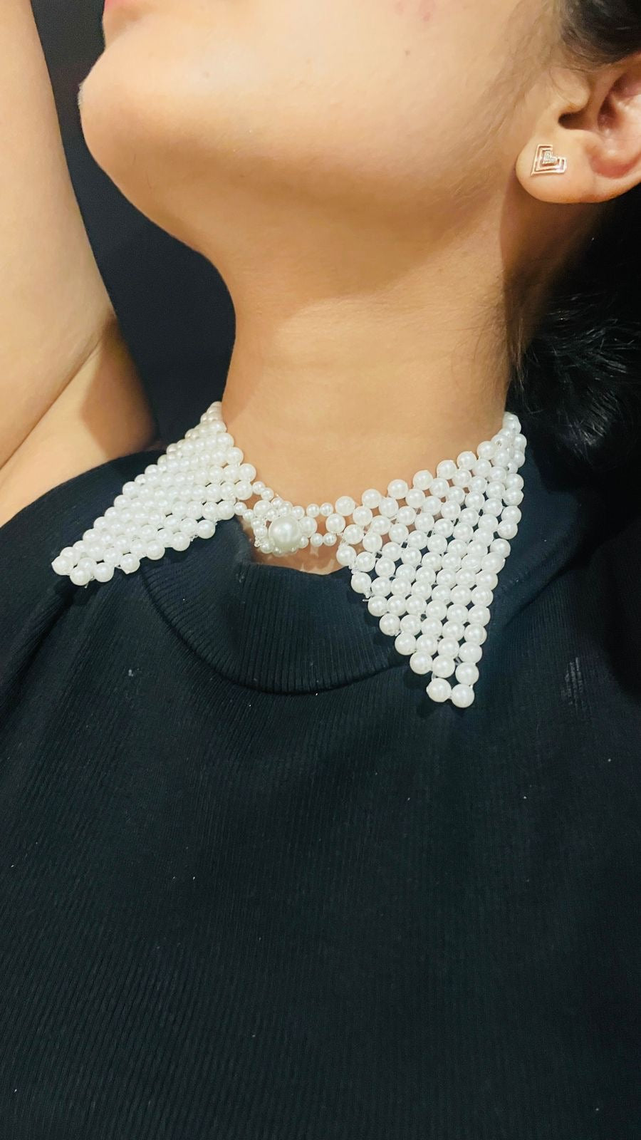 Women Pearl Bow Tie