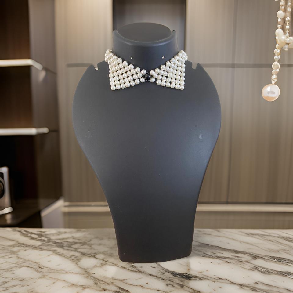 Unique Pearl Bow Tie