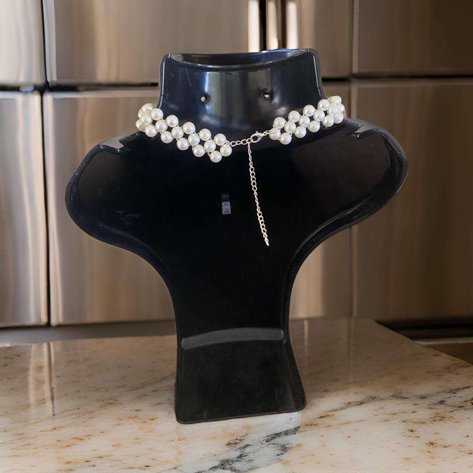 Unique Pearl Bow Tie