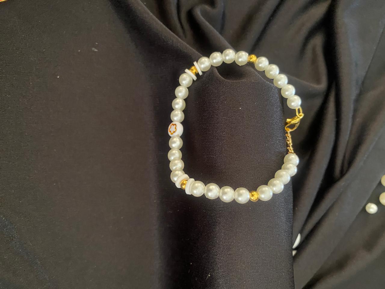 White Pearl Bracelet